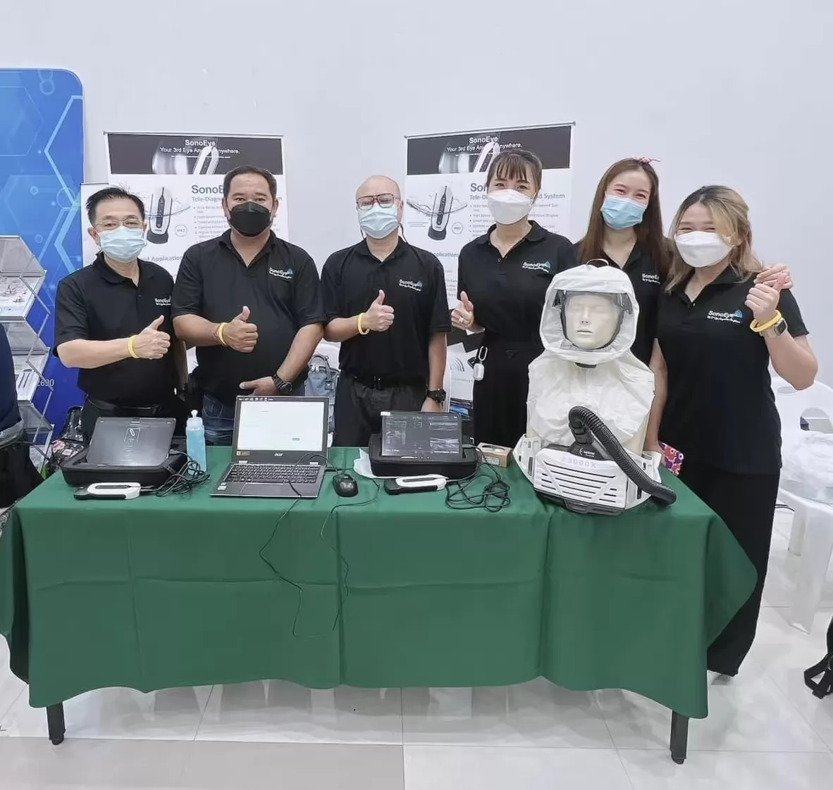 Deep penetration, clear edge definition and detailed resolution, even for difficult patients Customizable touch screen